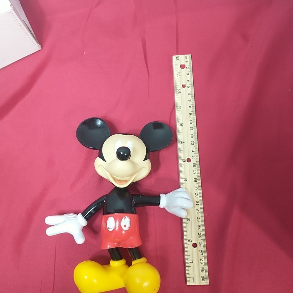 Vtg Walt Disney Attraction Mickey Mouse Hard Plastic Figure . Condition is Used. - Picture 9 of 10
